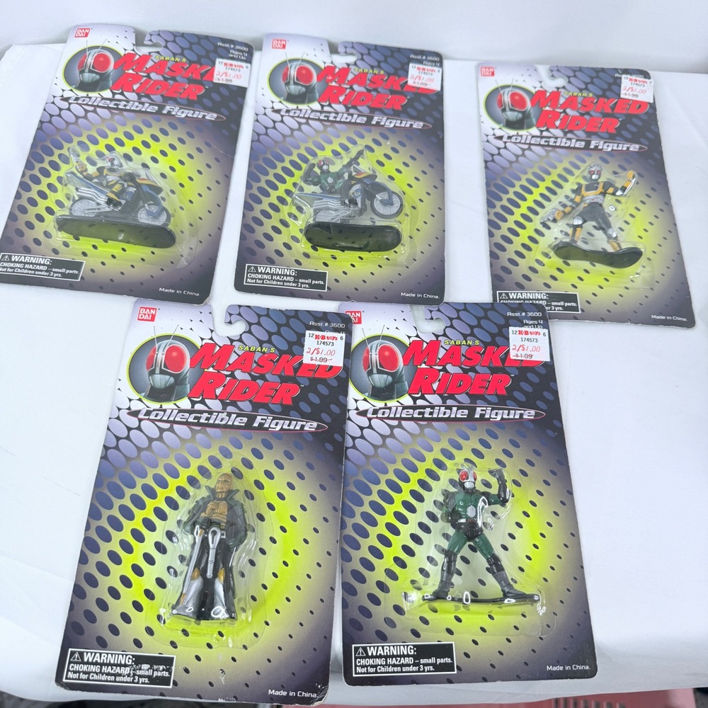Vintage 1995 Bandai Saban Masked Rider Collectible Figure Lot of 5 New on Card